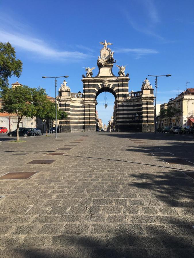 Garibaldi Suites & Apartments Catania Exteriör bild